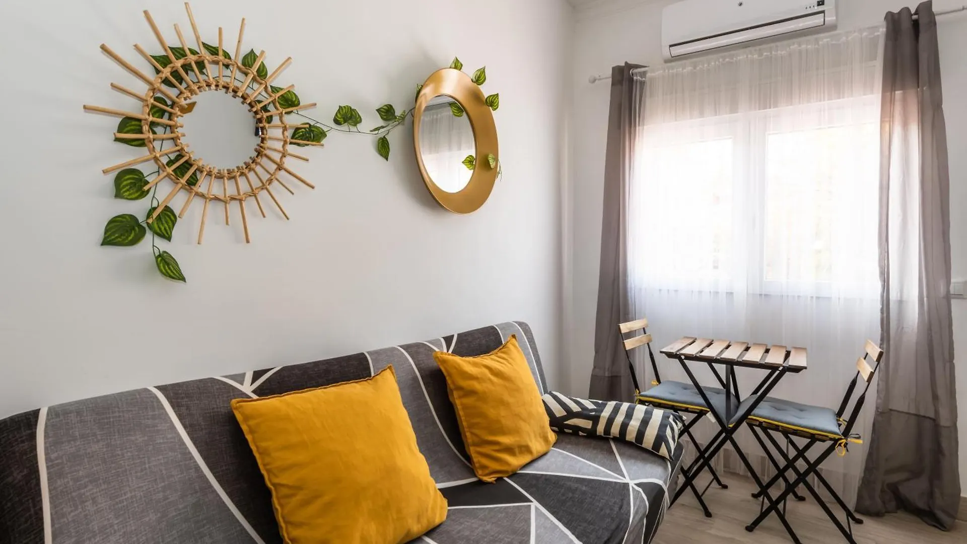 Apartamentos Estepona Centro L-Ll